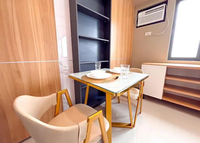 Bright Unit At Bloom Near Naia L Wifi & Netflix I Bloom 0830